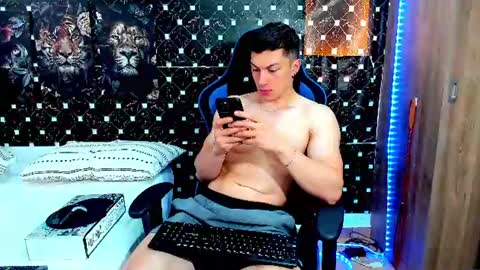 Javier online show from July 22, 2026, 6:43 pm