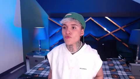 JAX online show from December 17, 2025, 3:34 am