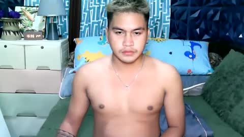 jay_eel online show from January 28, 2025, 8:36 am