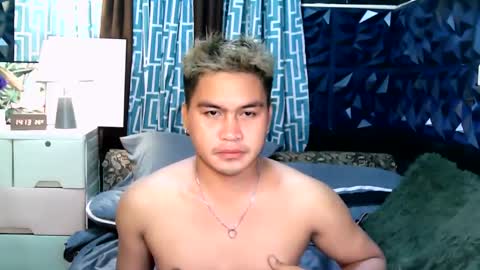 jay_eel online show from February 4, 2025, 7:29 am