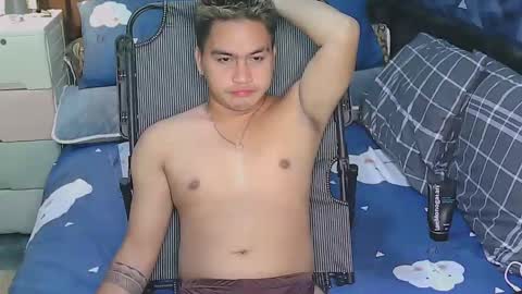 jay_eel online show from February 25, 2025, 7:31 am