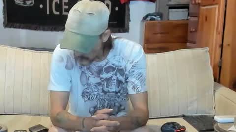 Snapshot of jay_short7863 chatting on May 11, 2026, 4:04 pm O F jay short786 online show from May 11, 2026, 4:04 pm