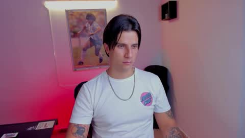 Jay Alvarrez online show from November 11, 2025, 7:58 pm