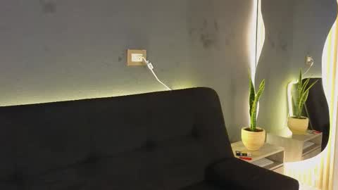 Jay online show from October 28, 2025, 12:52 pm