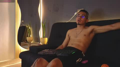 Jay online show from November 8, 2025, 3:18 am