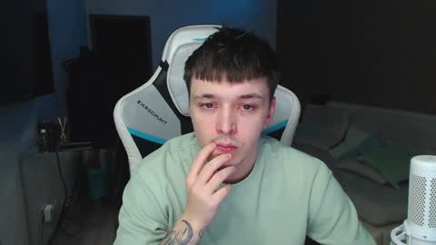 Jayce online show from December 16, 2024, 3:43 pm