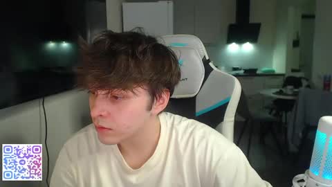 Jayce online show from May 4, 2026, 5:53 pm