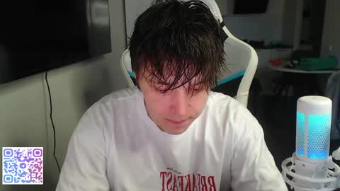 Jayce online show from May 15, 2026, 4:30 am