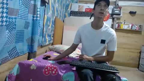 Snapshot of jaycob_v chatting on May 10, 2026, 12:38 am jaycob_v online show from May 10, 2026, 12:38 am