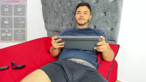 jayd_muscle1 online show from June 10, 2026, 5:23 pm