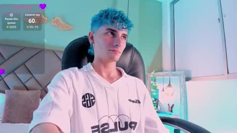 jaydenvillalobos online show from September 10, 2025, 1:11 pm