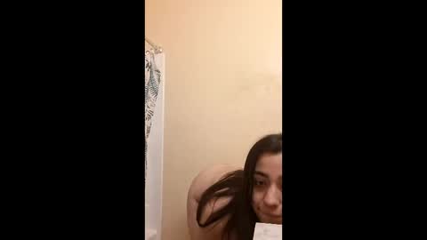 Snapshot of jayelena9 chatting on February 5, 2026, 2:11 pm jayelena9 online show from February 5, 2026, 2:11 pm