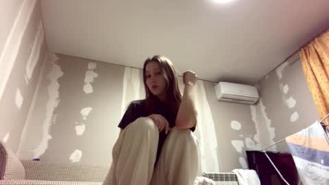 Sonya online show from February 5, 2026, 4:17 am