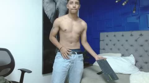Snapshot of jaze_bradley chatting on February 26, 2025, 11:20 am jaze_bradley online show from February 26, 2025, 11:20 am