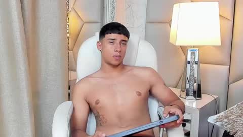 Snapshot of jaze_bradley chatting on March 1, 2025, 2:44 pm jaze_bradley online show from March 1, 2025, 2:44 pm