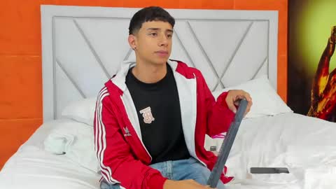Snapshot of jaze_bradley chatting on March 5, 2025, 2:45 pm jaze_bradley online show from March 5, 2025, 2:45 pm