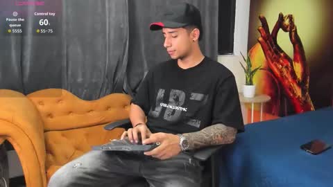 Snapshot of jaze_bradley chatting on October 10, 2025, 11:20 am jaze_bradley online show from October 10, 2025, 11:20 am