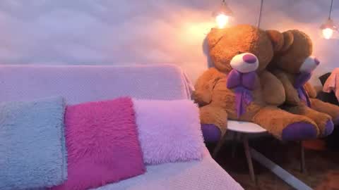 Snapshot of jazlin_angels chatting on September 28, 2025, 5:13 am JAZLIN ANGELS online show from September 28, 2025, 5:13 am