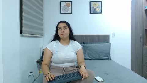 Snapshot of jazmin_dharius chatting on April 13, 2026, 9:37 am Jazmin and Scarlett online show from April 13, 2026, 9:37 am