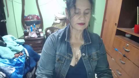 jazmim online show from January 29, 2025, 1:28 pm