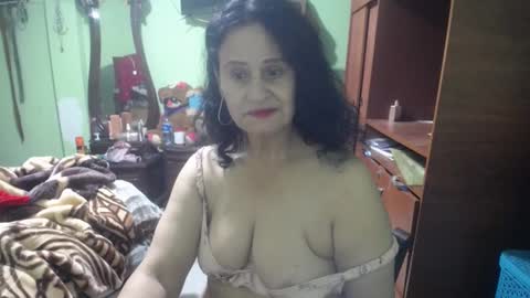 Snapshot of jazmin_rios chatting on October 30, 2025, 12:39 pm jazmim online show from October 30, 2025, 12:39 pm