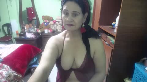 Snapshot of jazmin_rios chatting on November 4, 2025, 1:10 pm jazmim online show from November 4, 2025, 1:10 pm
