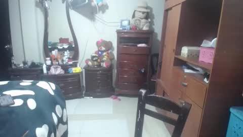 Snapshot of jazmin_rios chatting on February 17, 2026, 11:50 am jazmim online show from February 17, 2026, 11:50 am