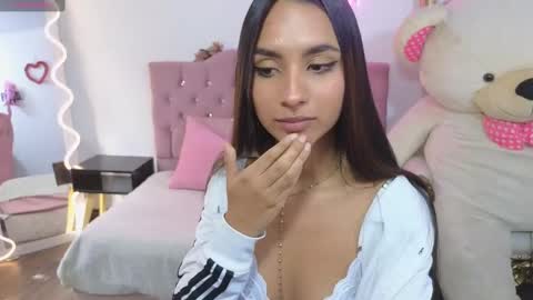 Jazmin  online show from March 3, 2025, 8:00 pm