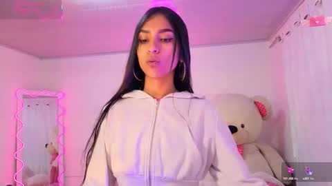 Snapshot of jazmin_tay chatting on September 15, 2025, 12:05 pm Jazmin  online show from September 15, 2025, 12:05 pm