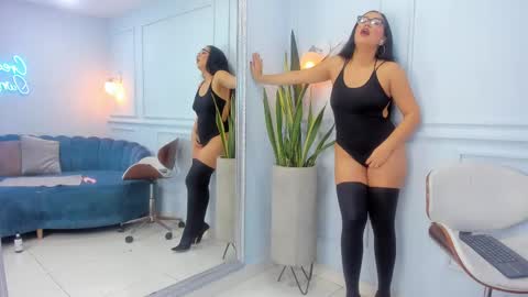 Jasmine  online show from February 19, 2025, 4:12 am