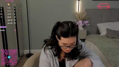 Mira the personal mirage D online show from September 30, 2025, 7:41 pm