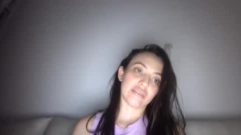 jazminojeda online show from May 20, 2026, 5:13 am