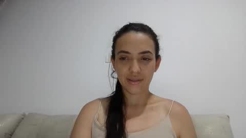 jazminojeda online show from May 21, 2026, 5:47 am