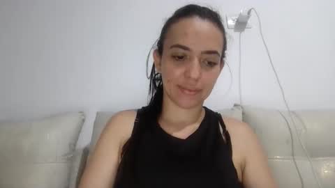 jazminojeda online show from June 5, 2026, 12:50 am