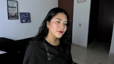 Jazmin online show from September 17, 2025, 8:10 pm