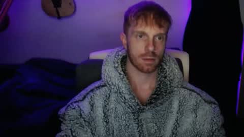 jb_cams online show from November 19, 2025, 8:42 pm