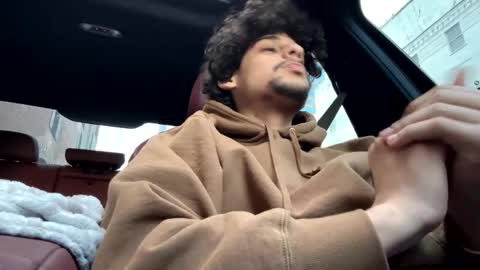 Royal Family online show from February 3, 2025, 9:29 pm