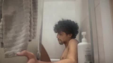 Royal Family online show from November 14, 2025, 10:47 am