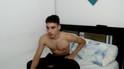 Snapshot of jbunny03 chatting on October 16, 2025, 12:11 am Lin online show from October 16, 2025, 12:11 am