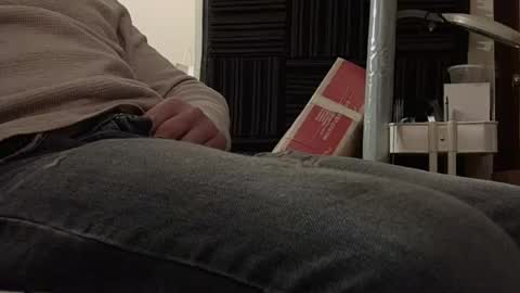 dookie online show from December 21, 2024, 10:39 am