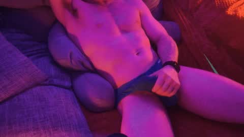 Hornyhunk 30 online show from February 26, 2025, 10:20 pm
