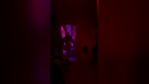 LadronDeCorazones online show from January 11, 2026, 1:16 pm