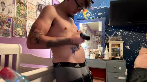 jdingo743817 online show from April 24, 2026, 6:43 pm