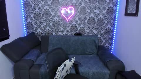 . Julianita y Valery . online show from October 22, 2025, 2:56 am