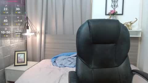 Snapshot of jdwhite18 chatting on May 27, 2026, 8:11 am jdwhite18 online show from May 27, 2026, 8:11 am