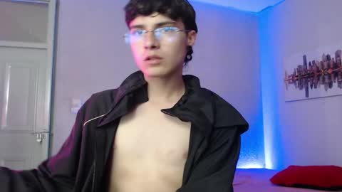 jeam_hot online show from December 2, 2024, 8:44 pm