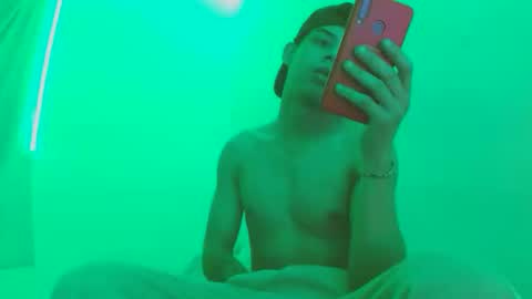 jeampier_sexy online show from December 6, 2024, 2:24 am