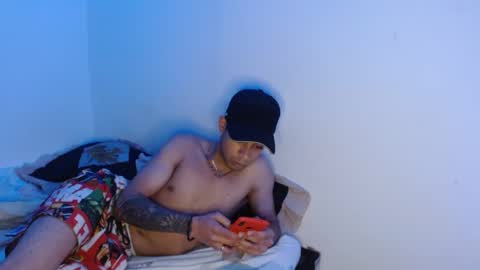 jeampier_sexy online show from December 16, 2024, 2:25 am