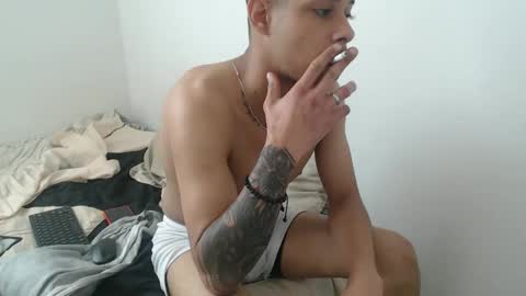 jeampier_sexy online show from December 25, 2024, 7:02 pm