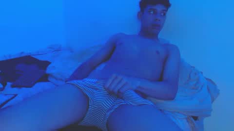 jeampier_sexy online show from January 8, 2025, 4:23 am